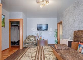 Продам 2-комнатную квартиру, 42.9 м2, Бердск, улица Ленина, 134