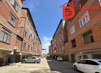 Продажа 2-ком. квартиры, 79 м2, Дагестан, улица Назима Казиахмедова, 6