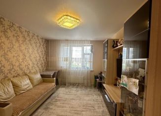 Продается двухкомнатная квартира, 59 м2, Москва, Родниковая улица, 9Ак2, район Солнцево