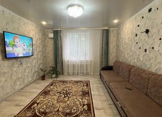 Продажа трехкомнатной квартиры, 80 м2, Соль-Илецк, улица Победы, 5/19