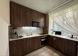 Продается 2-ком. квартира, 45 м2, Мурманск, улица Марата, 23