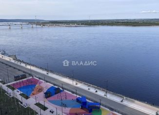 Продам 2-комнатную квартиру, 74 м2, Благовещенск, ЖК Лазурный Берег, Заводская улица, 2/4