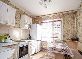 Продам 1-ком. квартиру, 31 м2, Новосибирск, Лазурная улица, 10, молодёжный ЖК Восточный