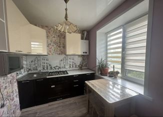 Продам 2-комнатную квартиру, 45 м2, Балашов, Юбилейная улица, 36