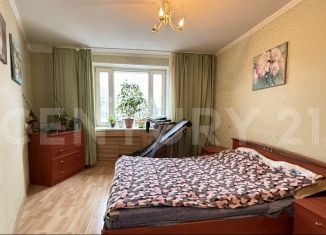 Продам трехкомнатную квартиру, 85.7 м2, Чебоксары, улица Юрия Гагарина, 35