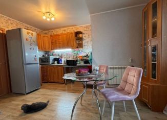 Продаю 1-ком. квартиру, 43 м2, Марий Эл, улица Чехова, 1