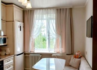 Продаю 2-ком. квартиру, 54 м2, Орёл, Привокзальная улица, 32