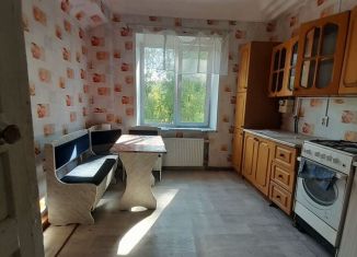 Трехкомнатная квартира в аренду, 81 м2, Пермь, Ласьвинская улица, 11