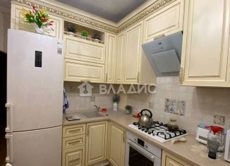 Продажа 2-ком. квартиры, 68 м2, поселок Дубовое, Лунная улица, 1