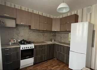 Сдам в аренду однокомнатную квартиру, 40 м2, Краснодар, улица Генерала Трошева, микрорайон Восточно-Кругликовский