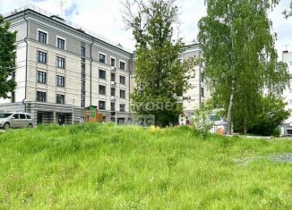Продается 3-комнатная квартира, 103.5 м2, Нижний Новгород, Нижегородский район, улица Соревнования, 8