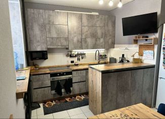 Продам 3-комнатную квартиру, 76.6 м2, Старый Оскол, ЖК Витязь, микрорайон Северный, 8