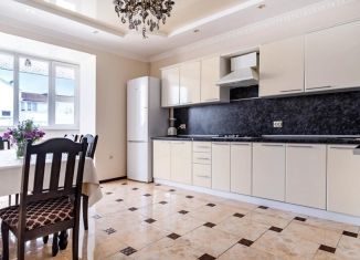 Продаю 3-комнатную квартиру, 95 м2, Пятигорск, улица Нежнова, 21К3, ЖК Престиж