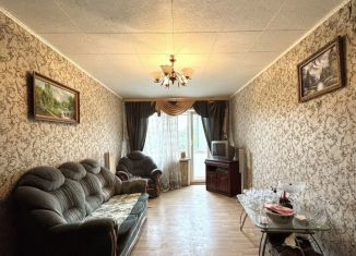 Продам 2-ком. квартиру, 51 м2, Новомосковск, улица Есенина, 5А