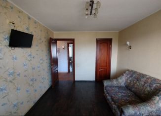 Аренда двухкомнатной квартиры, 50 м2, Верхняя Пышма, улица Мичурина, 1