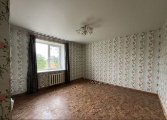 Продаю двухкомнатную квартиру, 47 м2, Агрыз, улица Чайковского, 2