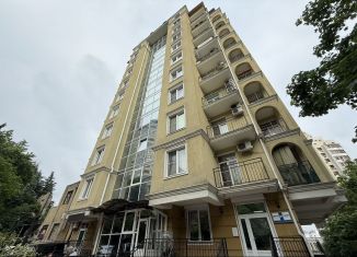 Сдаю в аренду 1-ком. квартиру, 38 м2, Сочи, улица Цюрупы, 4Б, микрорайон Новый Сочи