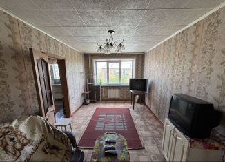 Продам 2-ком. квартиру, 50.1 м2, Белово, Советская улица, 58