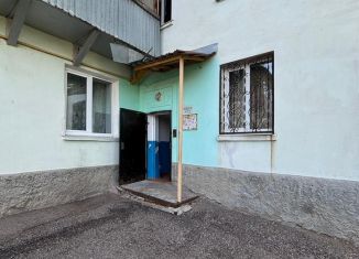 Продажа 3-ком. квартиры, 67.4 м2, Республика Башкортостан, улица Чапаева, 24