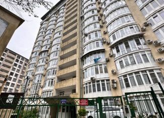 Сдаю 2-ком. квартиру, 45 м2, Сочи, улица Цюрупы, 32, микрорайон Новый Сочи