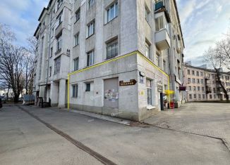 Продаю торговую площадь, 77 м2, Тула, улица Кирова, 184