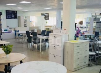 Продам торговую площадь, 969.2 м2, Азнакаево, улица Гагарина, 33