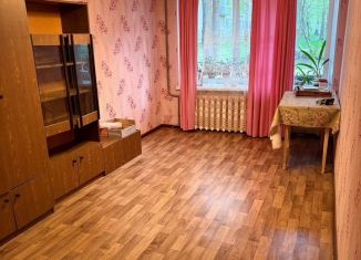 Продается однокомнатная квартира, 30 м2, Тихвин, 1-й микрорайон, 25