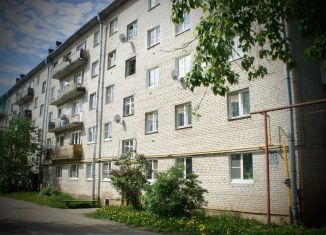 Продается пятикомнатная квартира, 60.3 м2, Малая Вишера, Лесная улица, 36