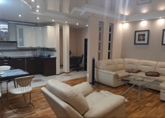 Сдаю в аренду трехкомнатную квартиру, 115 м2, Тула, улица 9 Мая, 24