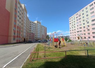 Продам 2-комнатную квартиру, 57.2 м2, Нефтекамск, Городская улица, 6А