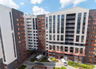 Продаю трехкомнатную квартиру, 90 м2, Калининград, улица Маршала Борзова, 107, ЖК Альпы