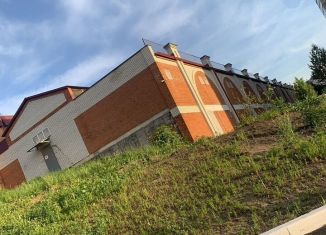 Продаю гараж, 30 м2, Чебоксары, улица Юрия Гагарина, 35А