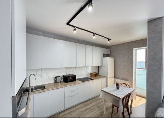 Двухкомнатная квартира в аренду, 57 м2, Республика Башкортостан, улица Орджоникидзе, 19/2