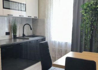 Продаю двухкомнатную квартиру, 44.5 м2, Калининград, улица Полковника Сафронова, 2А, Центральный район