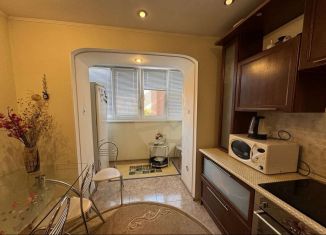 Продается 4-комнатная квартира, 92 м2, Старый Оскол, микрорайон Дубрава, квартал 2, 3