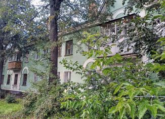 Продается 2-ком. квартира, 44 м2, Глазов, Молодёжная улица, 3