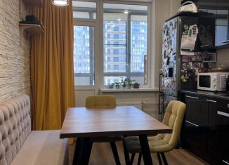 Продам двухкомнатную квартиру, 52.4 м2, Мурино, Петровский бульвар, 14к1, ЖК Краски Лета