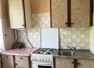 Продаю трехкомнатную квартиру, 63.2 м2, Истра, улица 9-й Гвардейской Дивизии, 33