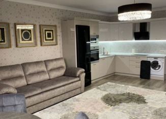 Продается 4-комнатная квартира, 75 м2, Сочи, улица Роз, 36