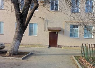 Продаю 2-комнатную квартиру, 42.6 м2, Светлоград, улица Гагарина, 10