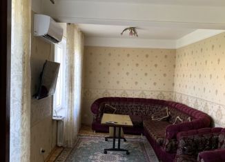 Сдаю трехкомнатную квартиру, 55 м2, Дагестан, проспект Расула Гамзатова, 66