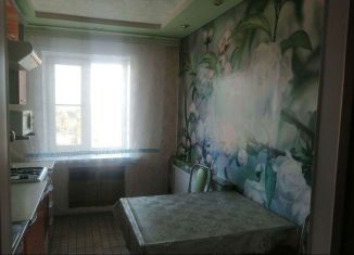Продается двухкомнатная квартира, 49 м2, Урюпинск, улица Штеменко, 16