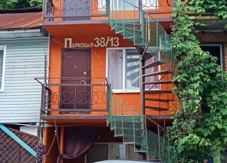 Сдача в аренду 2-комнатной квартиры, 40 м2, поселок городского типа Новомихайловский, Парковая улица, 38