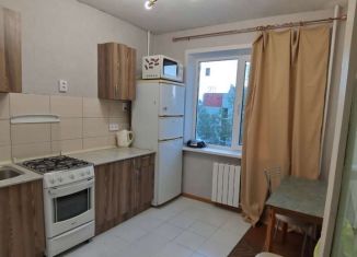 Сдача в аренду 3-ком. квартиры, 65 м2, Воронеж, улица Генерала Лизюкова, 3