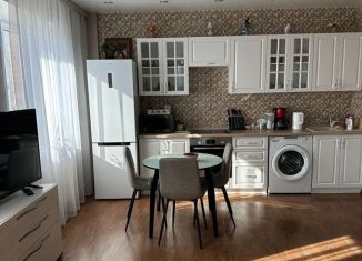 Продам 3-комнатную квартиру, 72 м2, Абакан, улица Крылова, 46