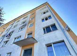 Продается 2-комнатная квартира, 35.8 м2, Гурьевск, Заречная улица, 42