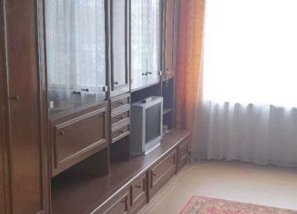 Сдается трехкомнатная квартира, 70 м2, Москва, улица Пестеля, 4В, метро Отрадное