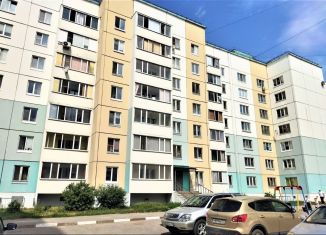 Продам 3-комнатную квартиру, 75 м2, Омск, Куломзинская улица, 64к1, ЖК Суворовская усадьба