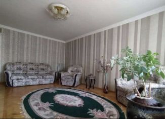 Сдаю 3-комнатную квартиру, 65 м2, Карачаево-Черкесия, улица Карла Маркса, 162Б