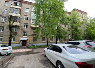 Продается четырехкомнатная квартира, 14.8 м2, Москва, улица Бориса Жигулёнкова, 6, станция Соколиная Гора